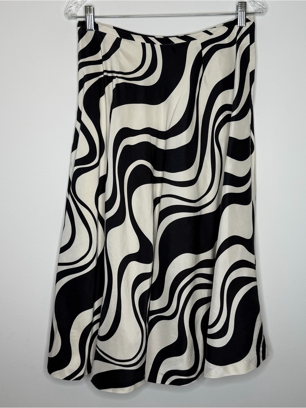 Grace Elements Black and Cream Retro Swirl Abstract Midi Skirt